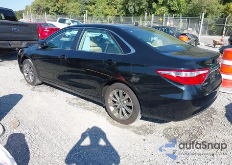 2016 Toyota Camry Le/Xle/Se/Xse z USA, uszkodzony, nr VIN 4T4BF1FK4GR544754